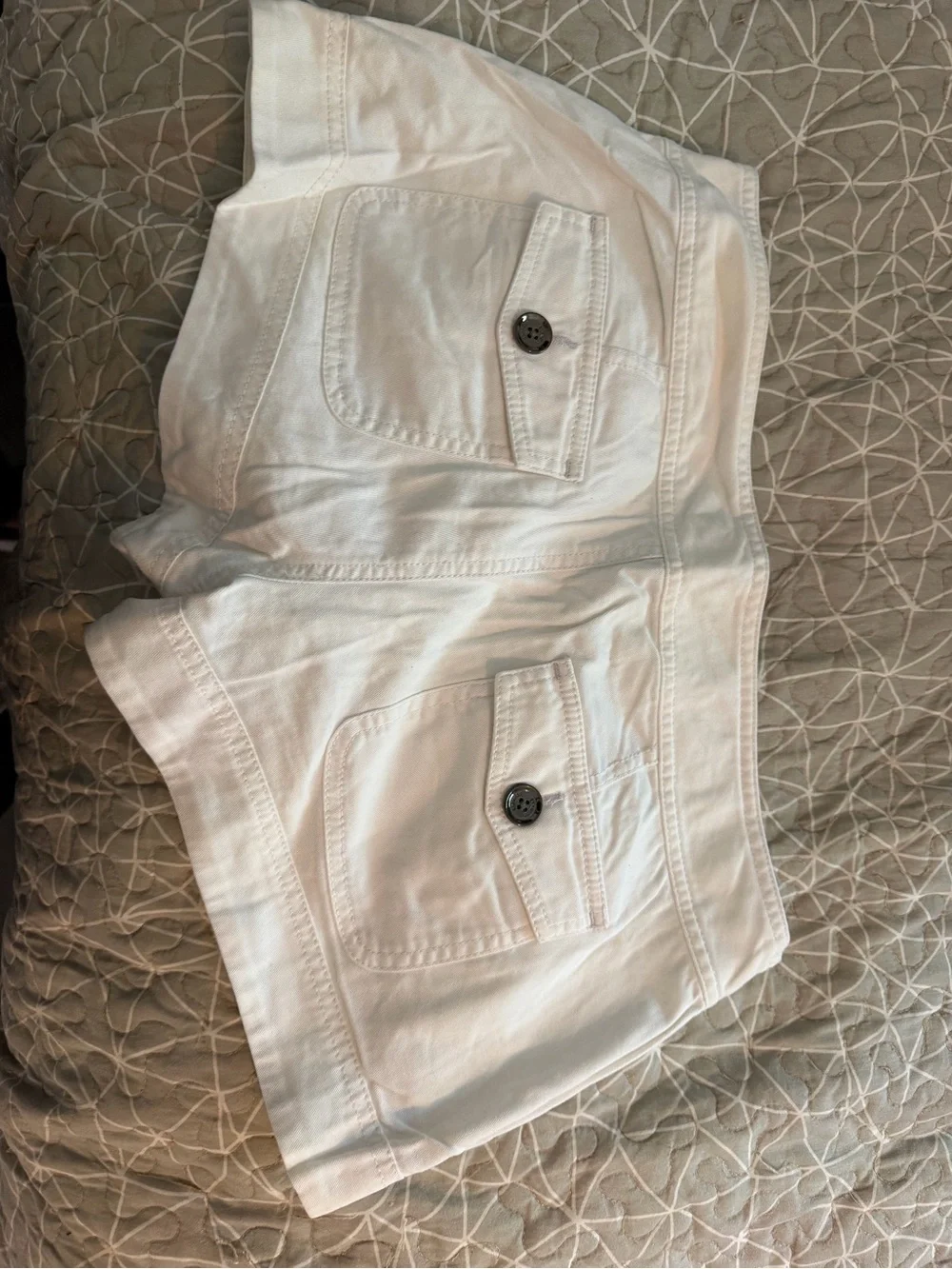 Express White Button-Front Cotton Shorts Size 8